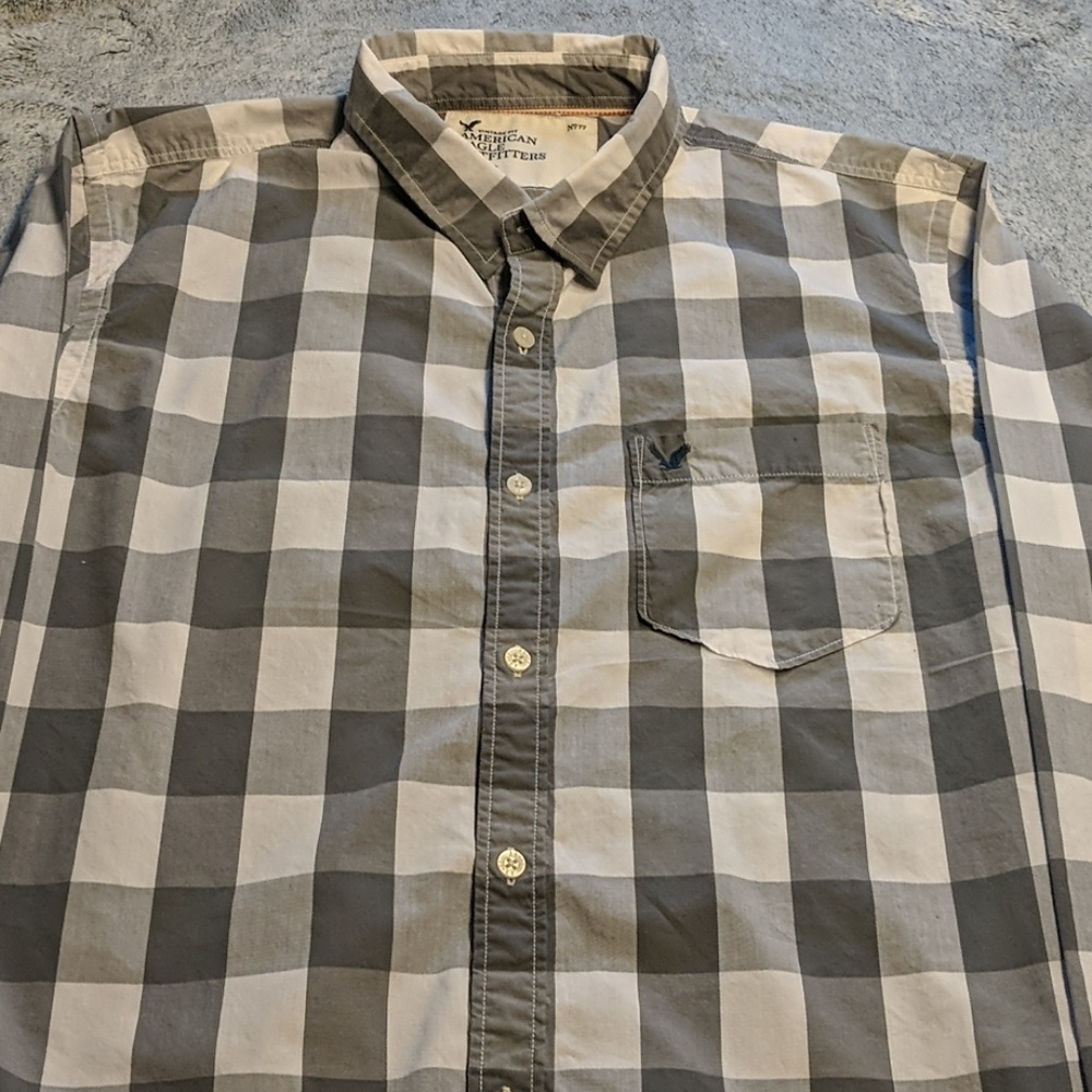 Long sleeve button shirt - Picture 1 of 4